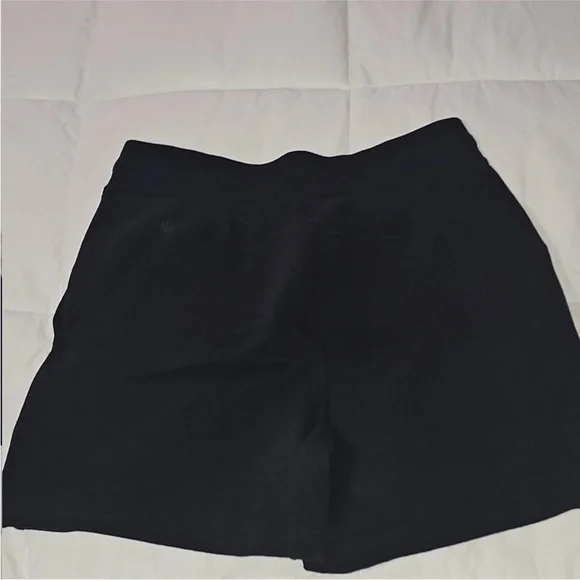 Lululemon Black Scuba High Rise Shorts Sz 8 Has Pockets 5”length - Picture 7 of 9